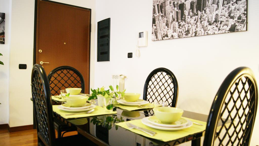 Sweet Roman Holiday Fiumicino Ruang foto